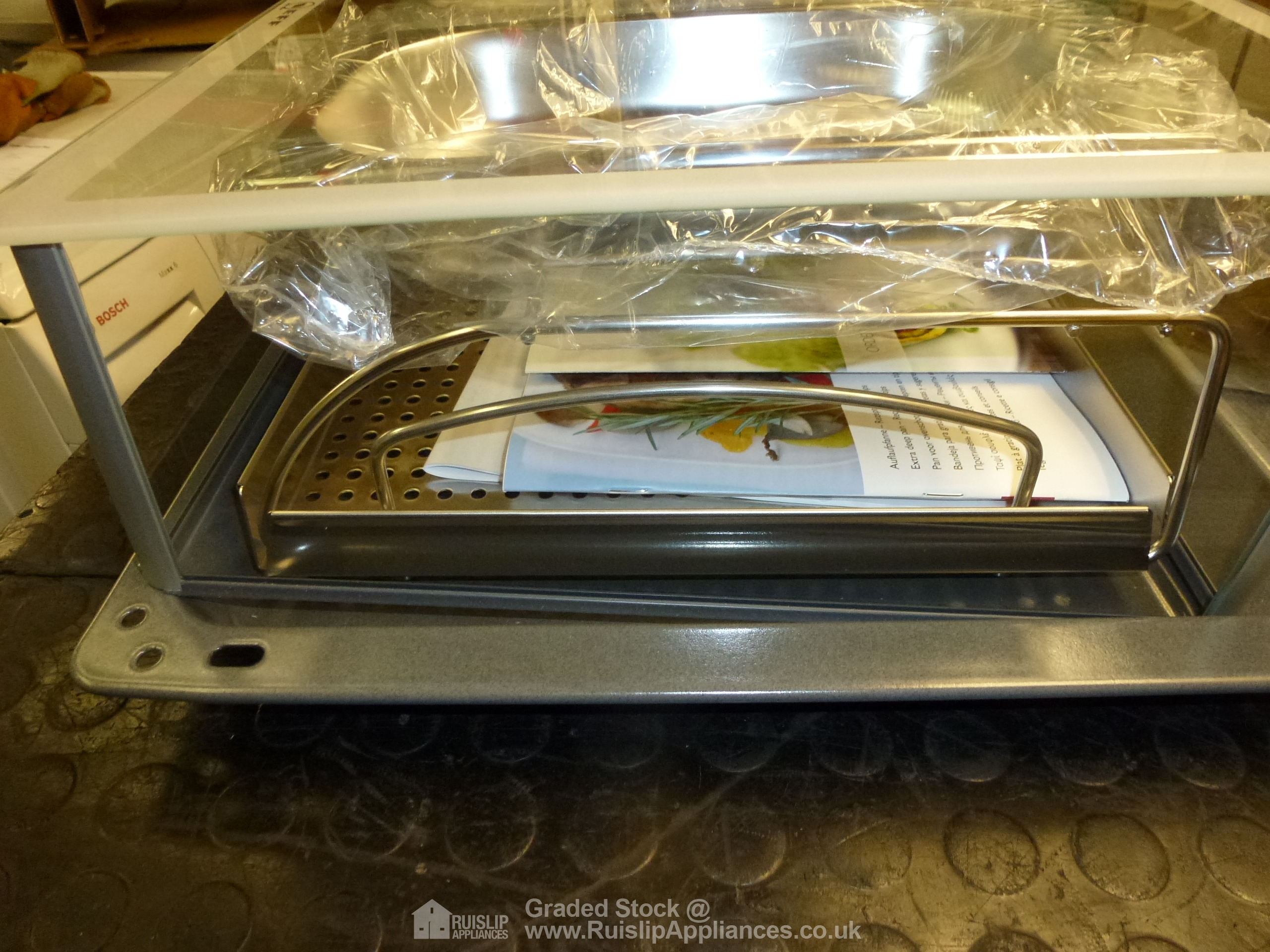 NEFF System steamer for use with all multifunction main ovens