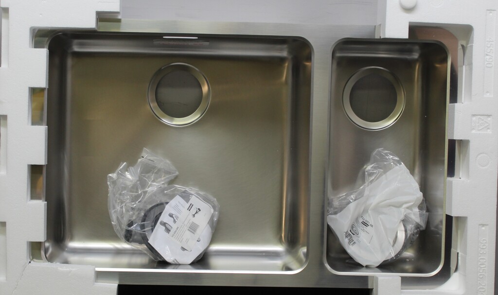 Click for enlarged image Click for enlarged image