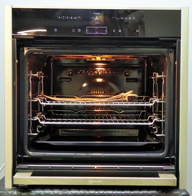 NEFF Single Oven Stainless Steel